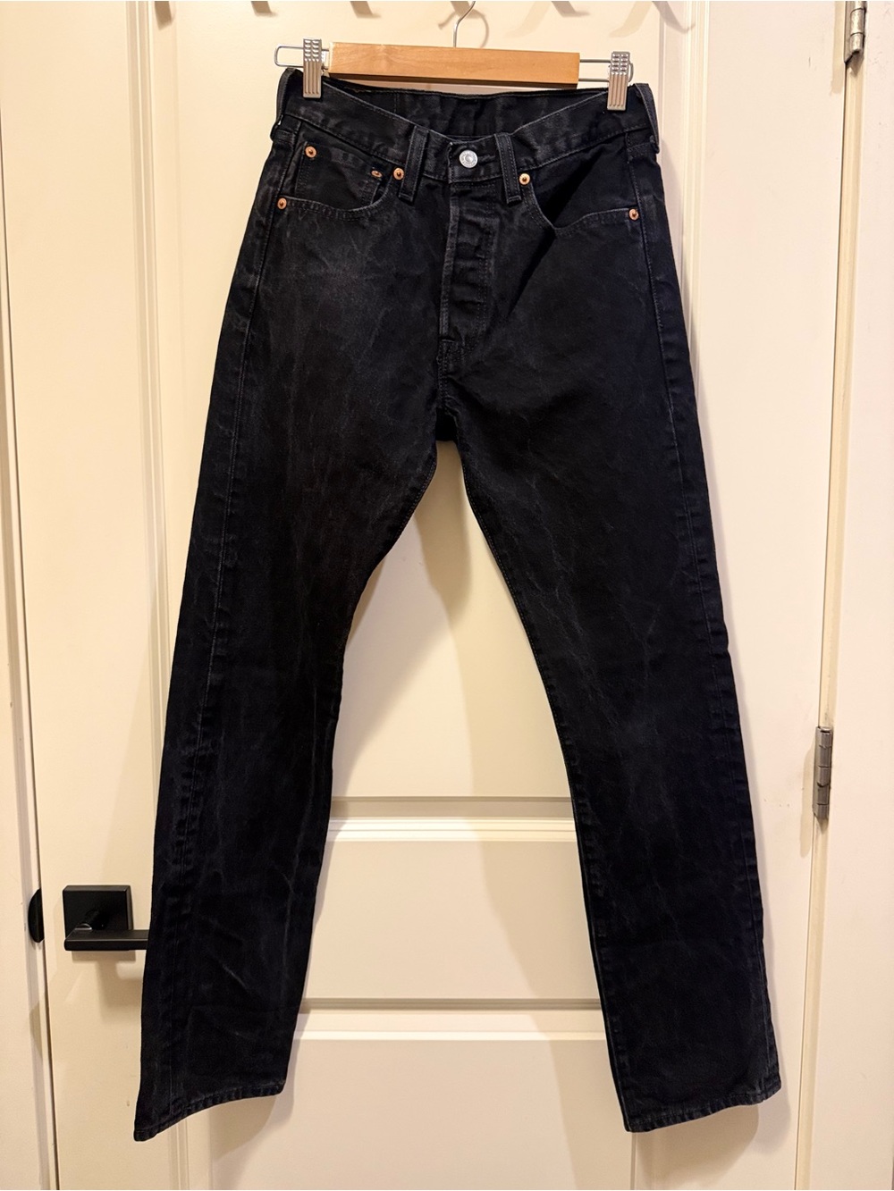 Levi's Men's Black Slim Straight Jeans